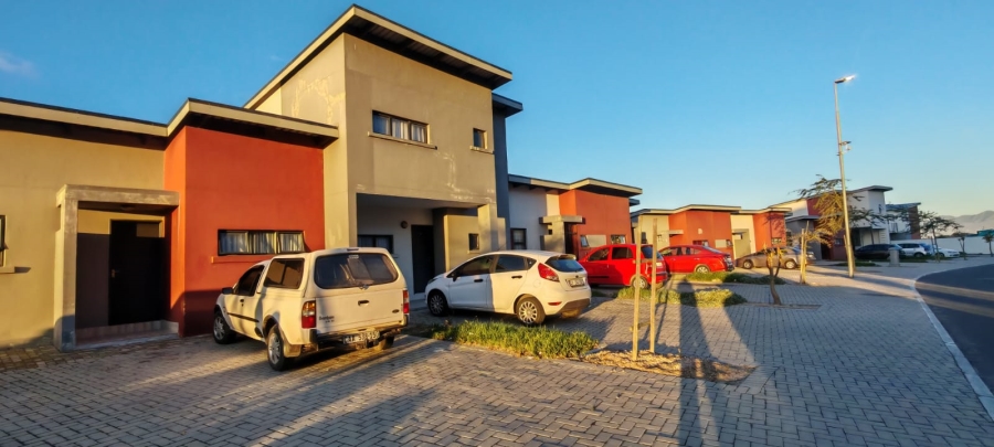 2 Bedroom Property for Sale in The Connifers Western Cape